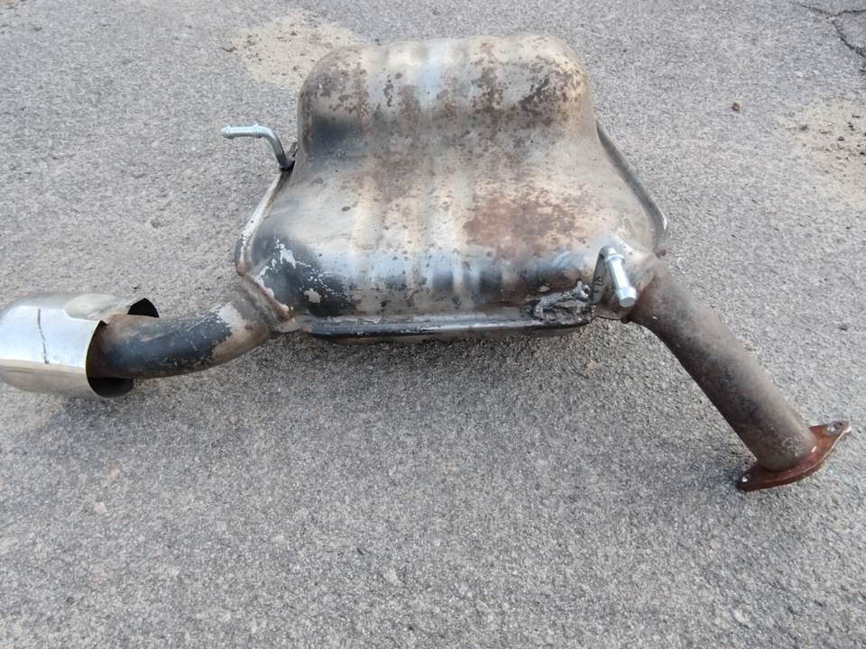 Замена крючков крепления глушителей. — Chevrolet Captiva (1G), 2,4 л ...