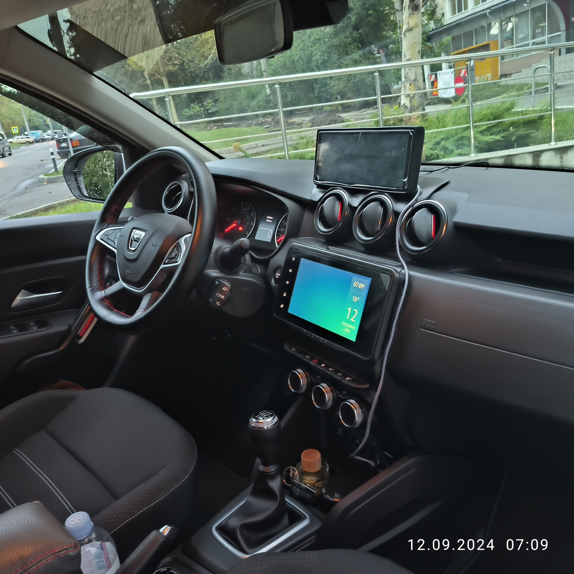 second monitor in Duster/второй монитор в дастере — Dacia Duster (2G ...