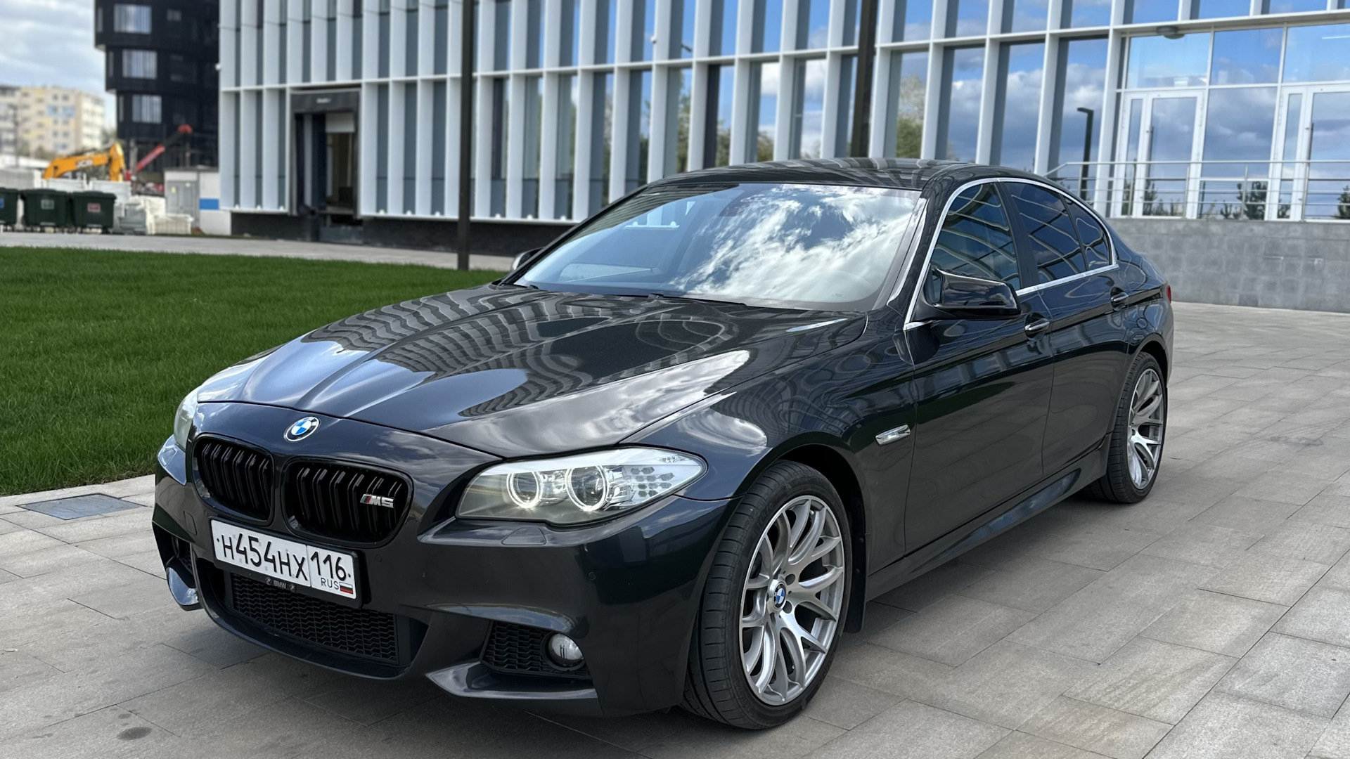 BMW 5 Series 2011