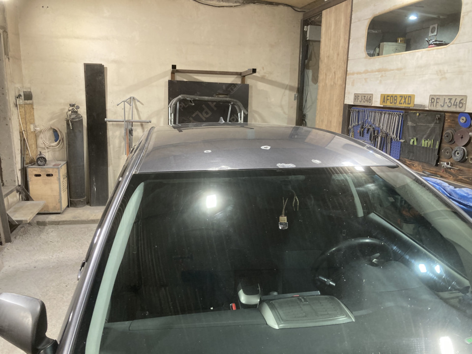 Покраска крыши и часть багажника — Toyota Auris (1G), 1,6 л, 2008 года ...