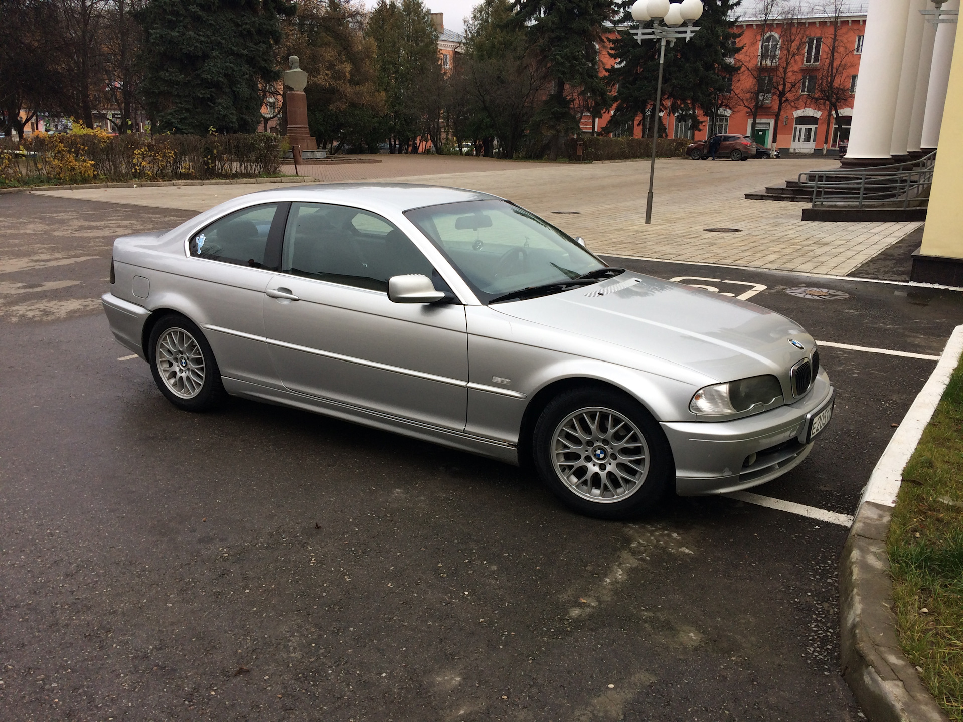 Bmw 2000 года. БМВ 3 2000г. БМВ купе 2000. БМВ 3 2000 года. BMW 3 Coupe 2000.