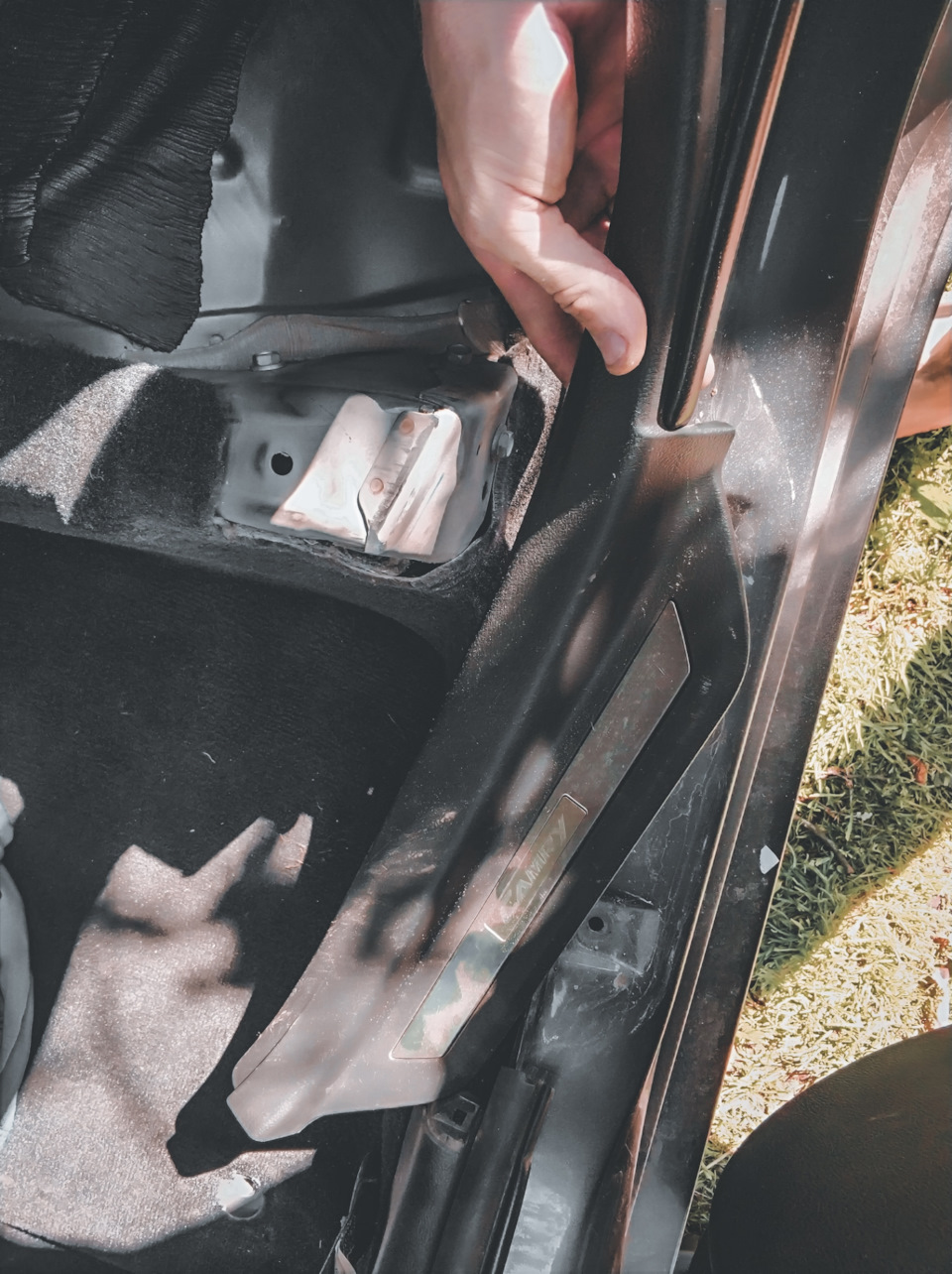 Разбор салона. Снятие ковролина камри 40 — Toyota Camry (XV40), 2,4 л ...