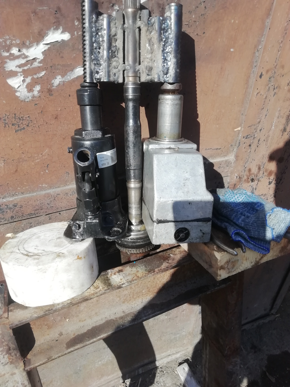 Снятие наружного ШРУСа на левом приводе Тойота Ранкс. Как бы мне ...