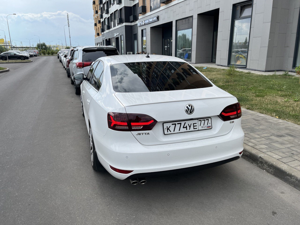 Задние фонари "Audi style" — Volkswagen Jetta VI, 1,4 л, 2014 года ...