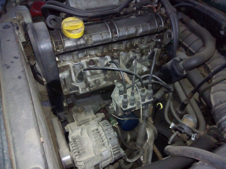 от 13600 до 21000 (7400 моторов были) на стаканчиках, желтая пробка и торкс болты головки, Гбц с F3R 728. — Москвич 2141