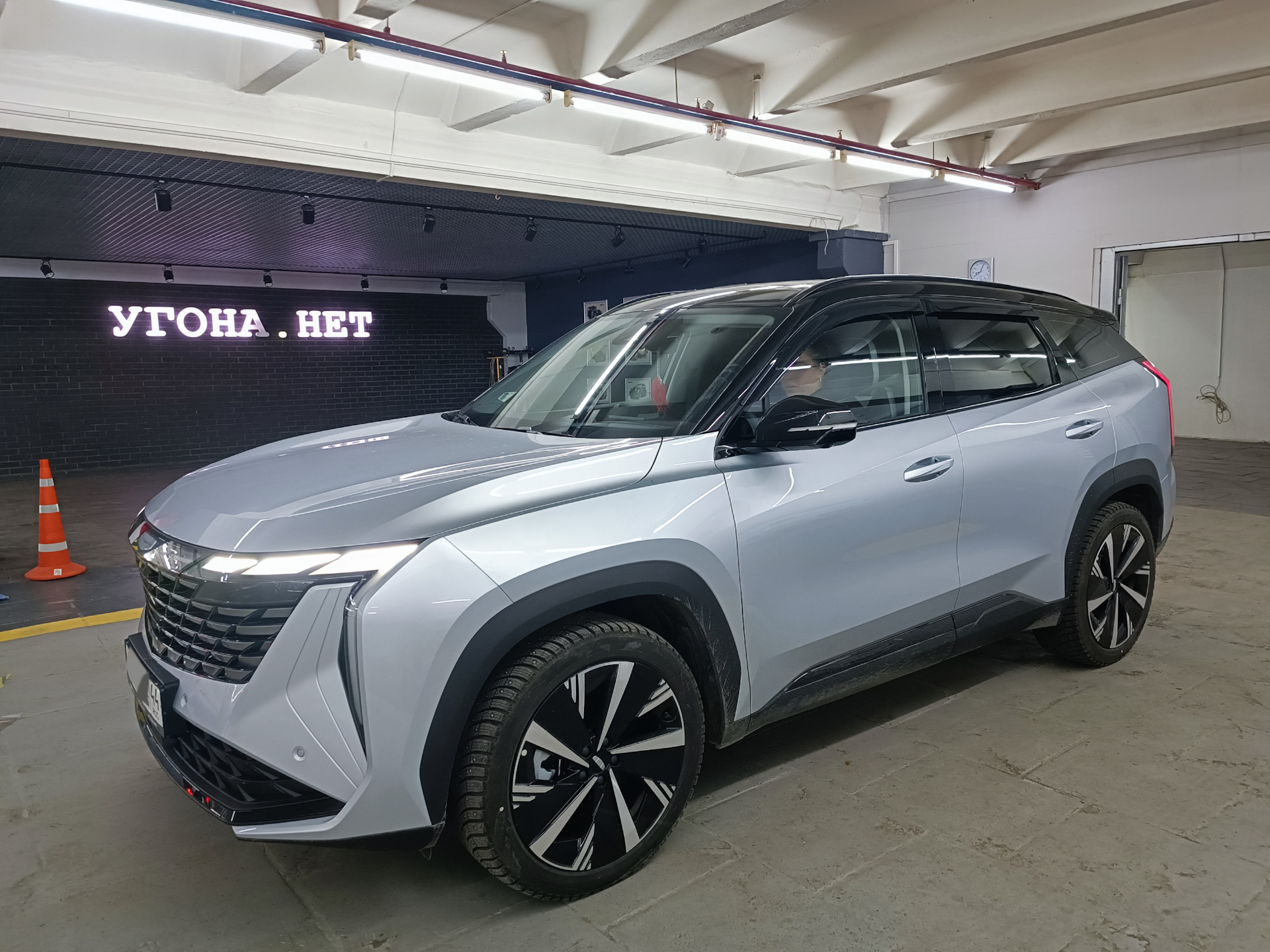 УГОНА.НЕТ — Установка охранного комплекса [статья обновлена] — Geely Atlas  (2G), 2 л, 2023 года | аксессуары | DRIVE2