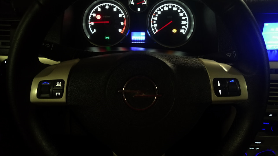 Ошибка 111606 и мешающая машинка с ключиком напрягает. — Opel Astra H ...