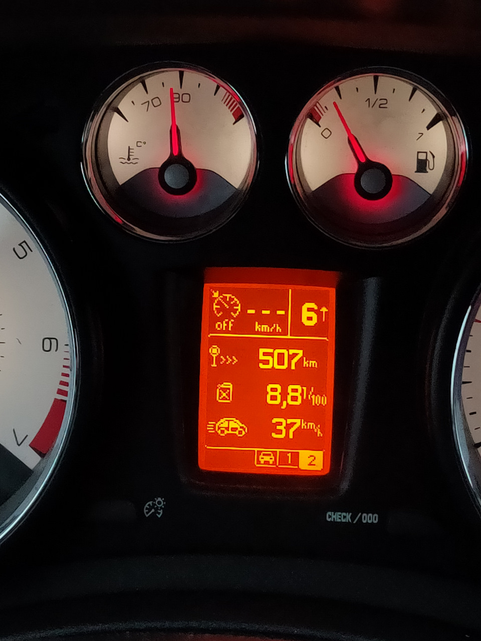 Расход топлива Атмо + ал4 и турбо + мкпп — Peugeot 408, 1,6 л, 2016 ...