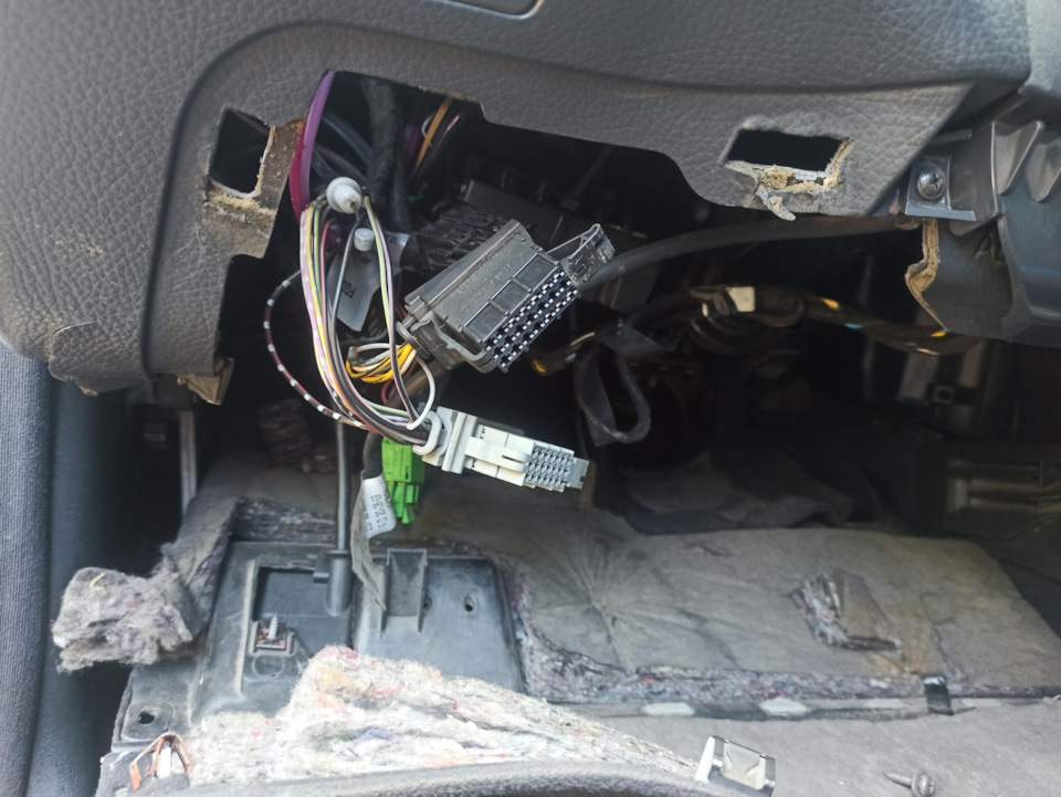 Лягушка тормоза и блок света — Mercedes-Benz E-class (W210), 2,2 л ...