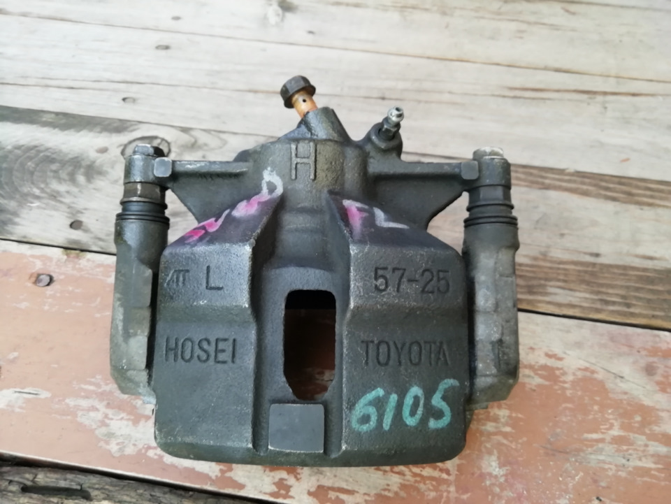 Стук направляющих на кочках — Toyota Camry (V40), 1,8 л, 1997 года ...