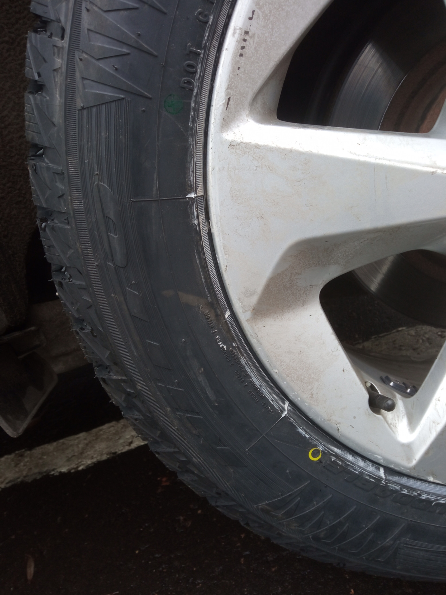 Шины Лето — Tigar Ultra High Performance 215/60 R17 96H Зима — Nitto ...