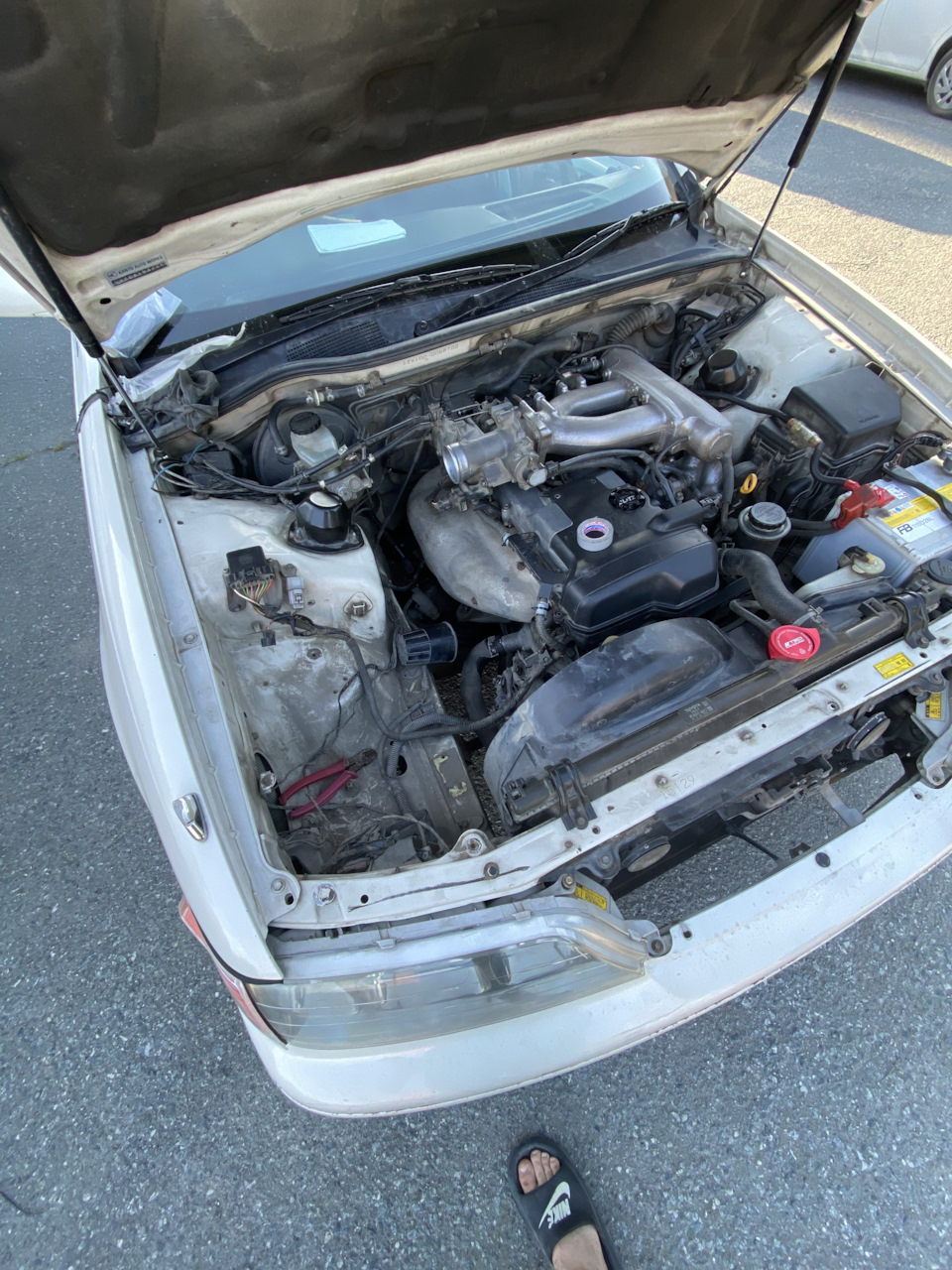 Замена пластика под капотом (воздушный фильтр)+ проводка под капотом ...