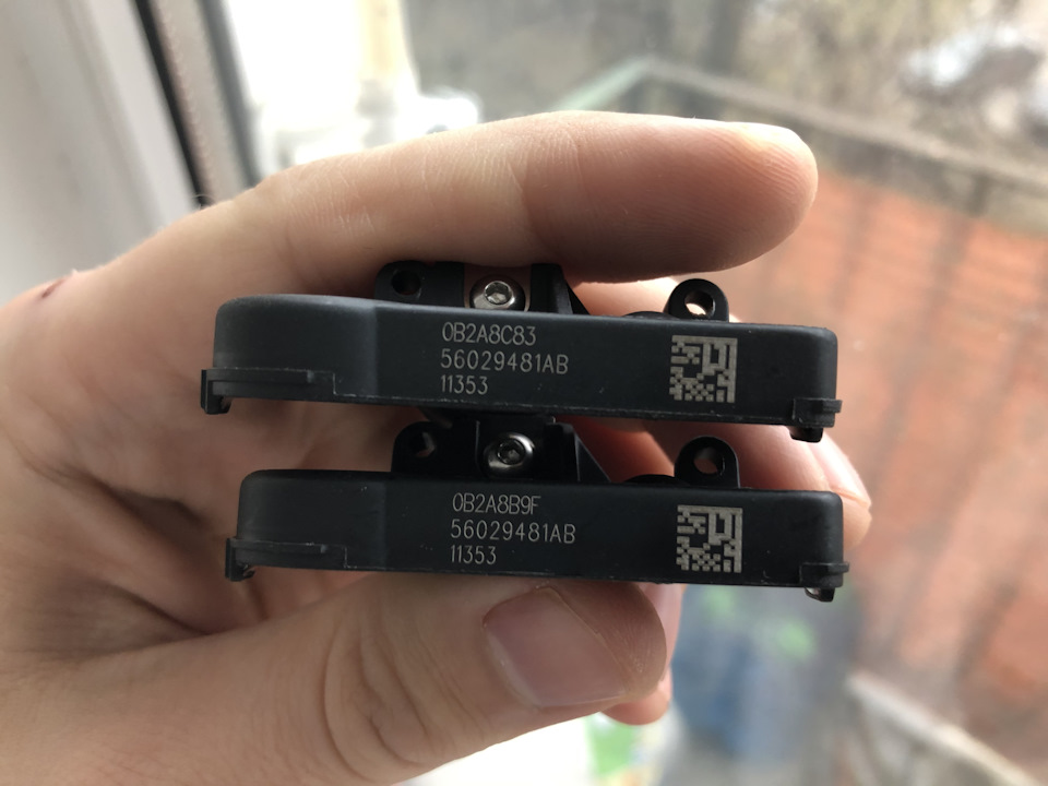 Фото в бортжурнале Jeep Grand Cherokee (WK). Запчасти на фото: 56029481AB