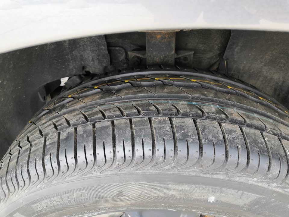 Мишлен на газель. Грыжа по борту шины michelin. на шинах мишлен нет даты производства.