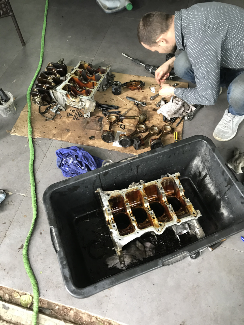 Шарнир реактивной тяги КПП — Lada Приора хэтчбек, 1,6 л, 2012 года ...