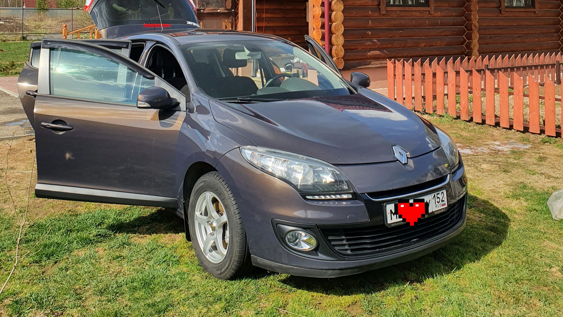 Renault Megane III 1.6 бензиновый 2013 | один и шесть на DRIVE2