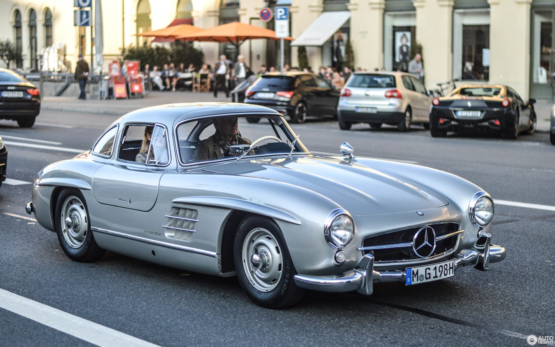 Мерседес Бенц 300sl ретро 1957г