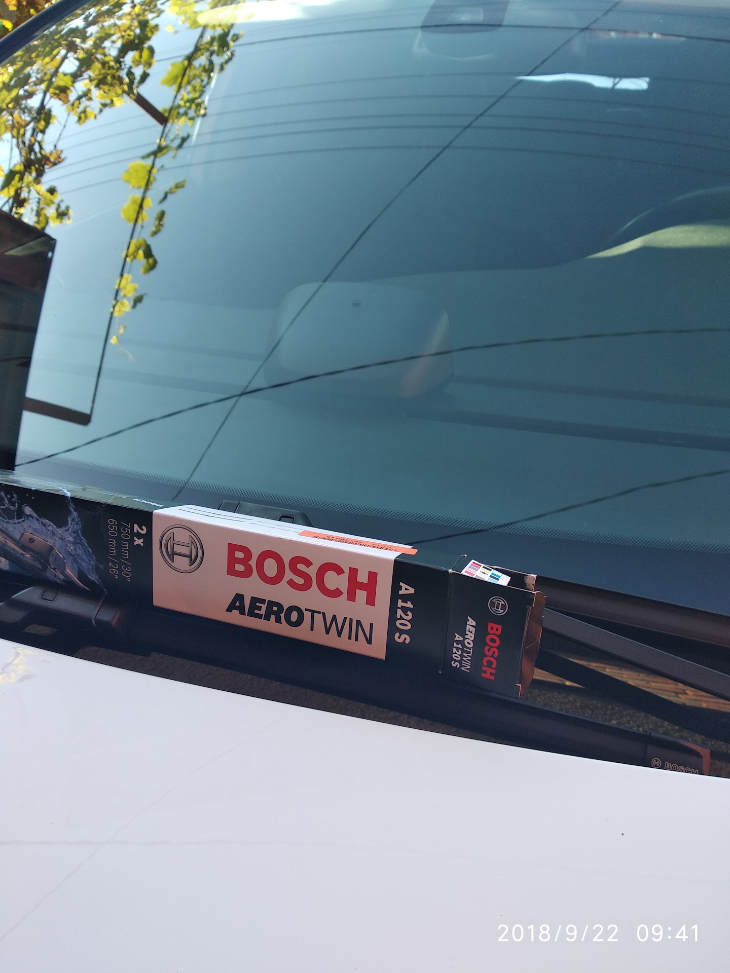 Bosch aerotwin 650мм. Щетка стеклоочистителя бескаркасная Bosch Aerotwin a120s 750 мм / 650 мм, 2 шт.. Бескаркасные щетки со спойлером. Поменять спойлер на бескаркасной щетке. Щётки с/о 750/750мм Aerotwin.