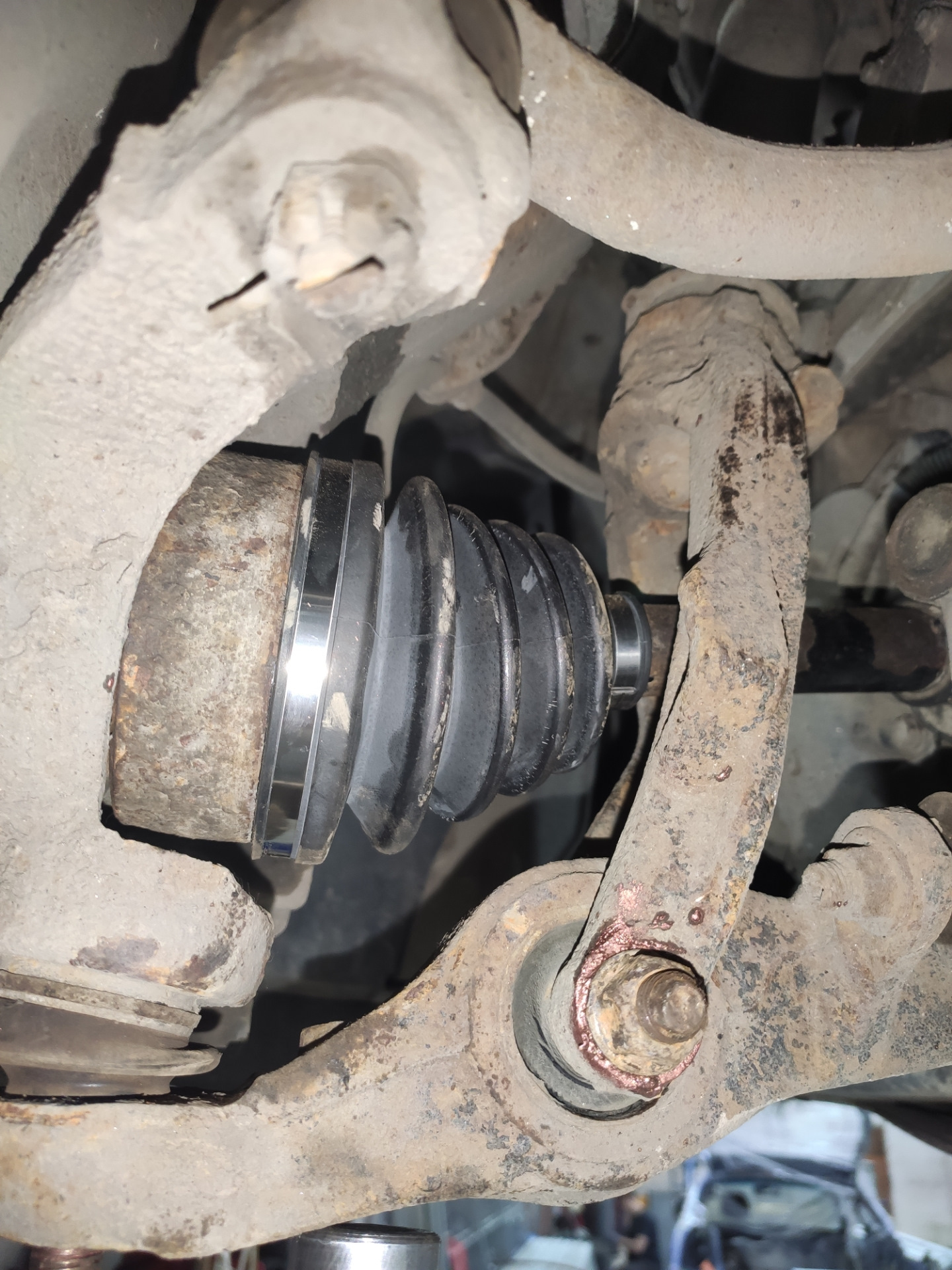 Замена пыльника внешнего ШРУСа. — Honda Accord (7G), 2,4 л, 2007 года ...