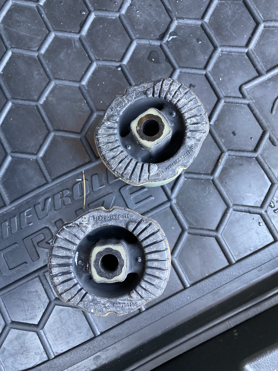 Замена сайлентблоков задней балки + установка проставок — Chevrolet ...