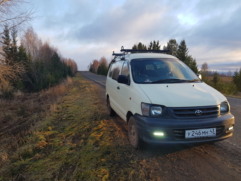 Toyota town ace noah аналог с левым рулем