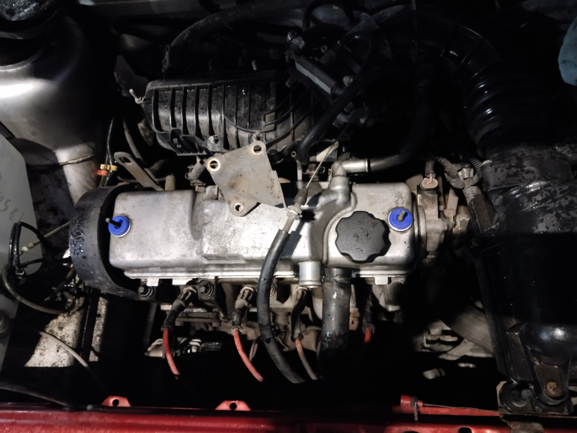 Новая прокладка клапанной крышки — Lada 2114, 1,5 л, 2007 года ...