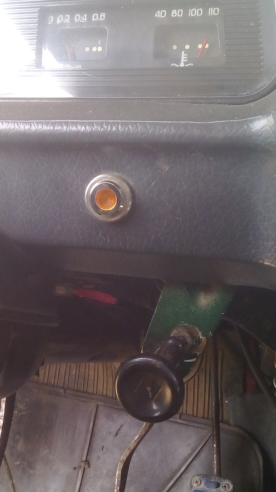 Контрольная лампа воздушной заслонки карбюратора — ИЖ ИЖ 27151, 1,5 л ...