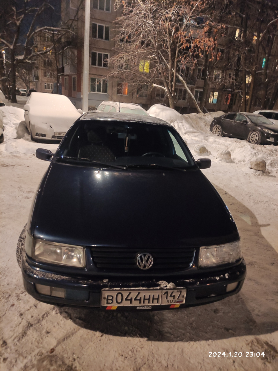 Замена фары. — Volkswagen Passat B4, 2 л, 1993 года | своими руками | DRIVE2