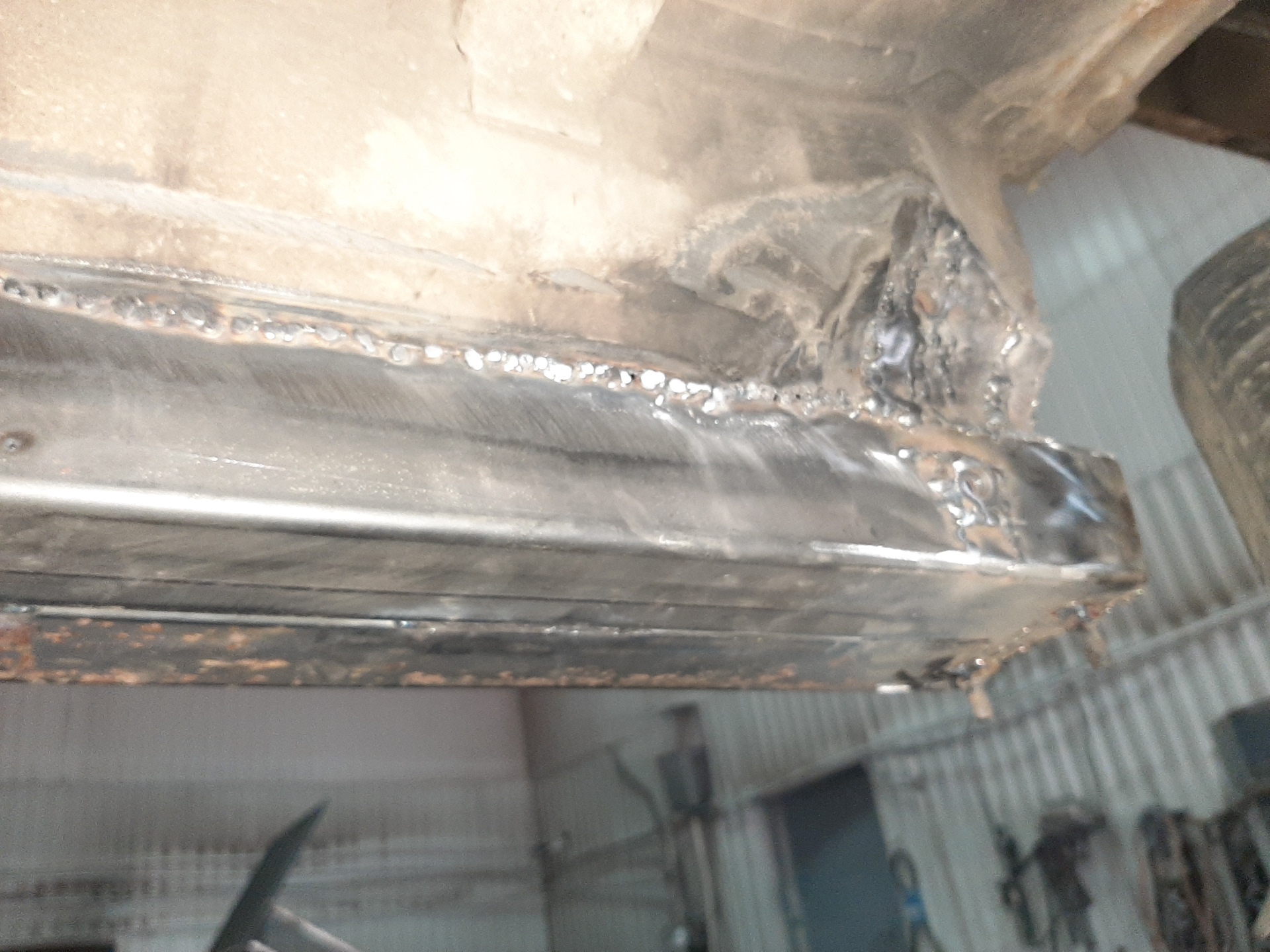 20-21 мая 2021г Начали срезать пороги и вваривать пороги из профильной ...