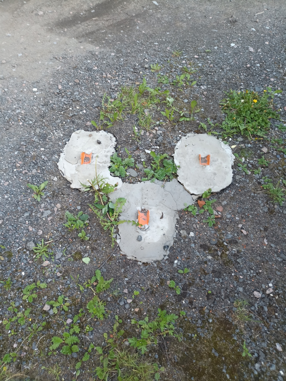 Украли блокиратор парковки — Toyota Corolla (140/150), 1,6 л, 2010 года ...