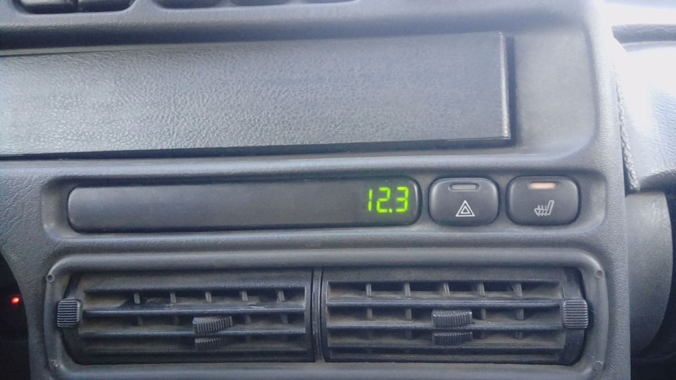 Вольтметр в БСК ваз 2114 — Lada 2114, 1,5 л, 2004 года | аксессуары ...
