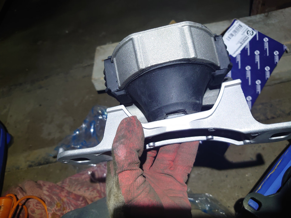 Подушки ДВС VOLVO S40 2.5T AWD (МКПП) — Volvo S40 (2G), 2,5 л, 2008 ...