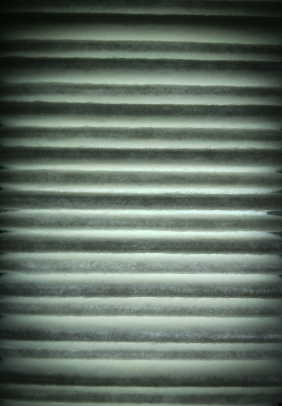 Ну и напросвет видно, что фильтр рыхлый и неплотный. — Hyundai Solaris (1G)