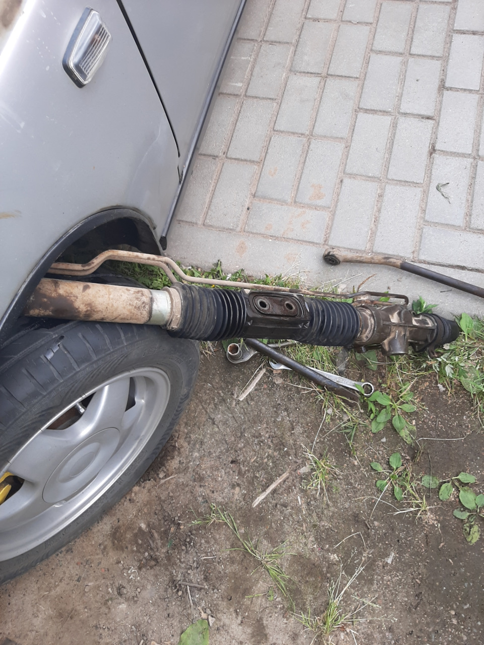 Рулевая рейка- (потекла )! — Lada 21124, 1,6 л, 2008 года | поломка ...