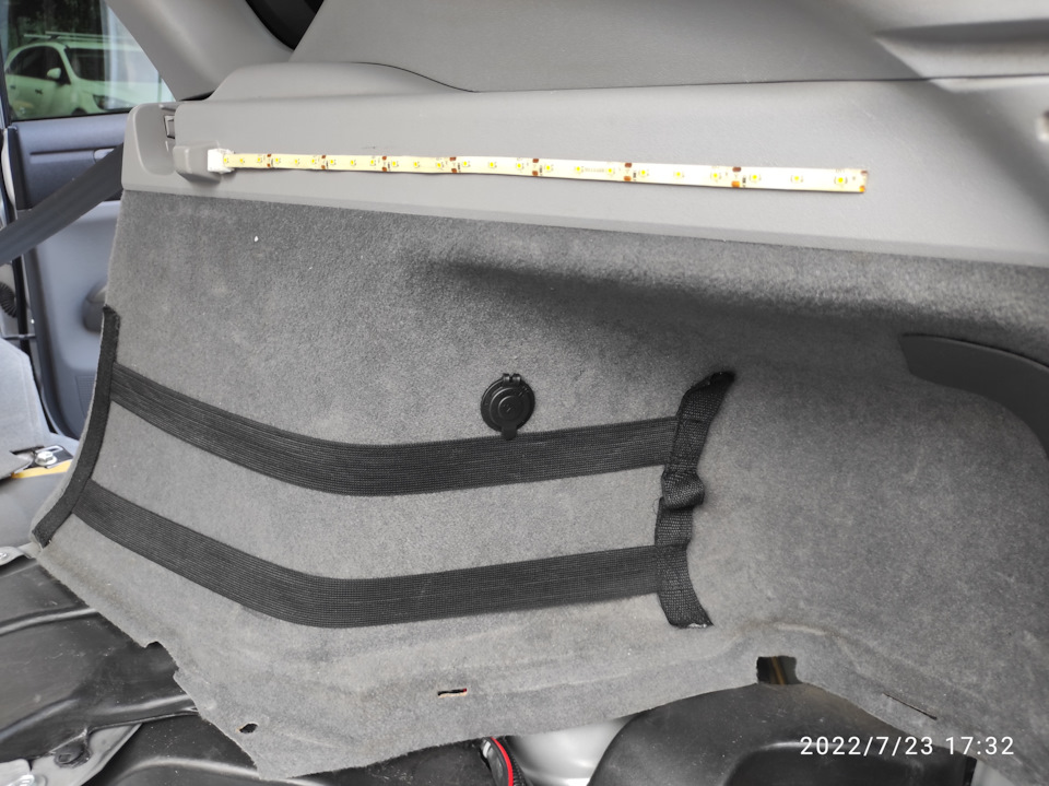 7 готовый вид, перед окончательной сборкой салона. — Toyota Prius (20)