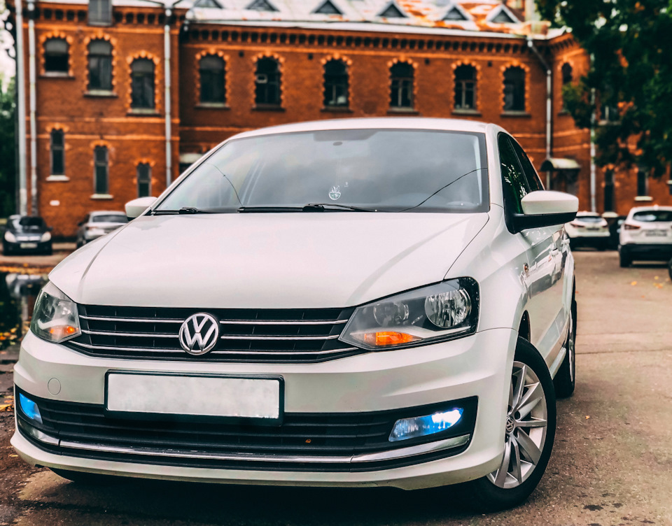 Volkswagen Polo sedan 2016