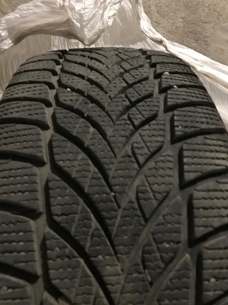 "Переобувка" на зимнюю резину — Mercedes-Benz C-class (W205), 1,6 л ...