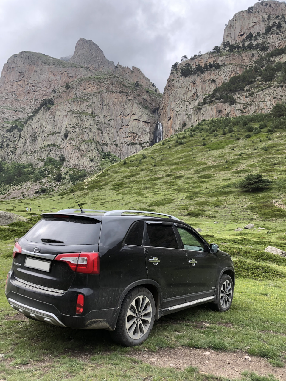 6 — KIA Sorento (2G)