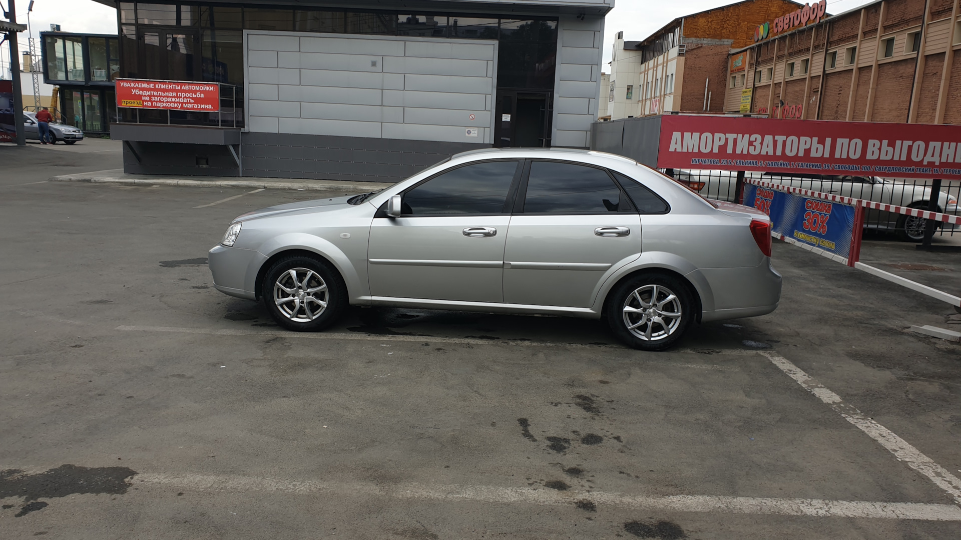 Chevrolet Lacetti Sedan 1.6 бензиновый 2011 | SereBro на DRIVE2