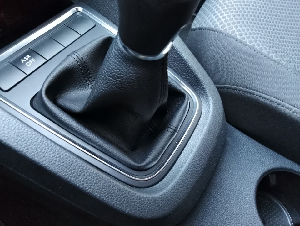 Окрас рулевого колеса и перешив кожуха кпп — DRIVE2