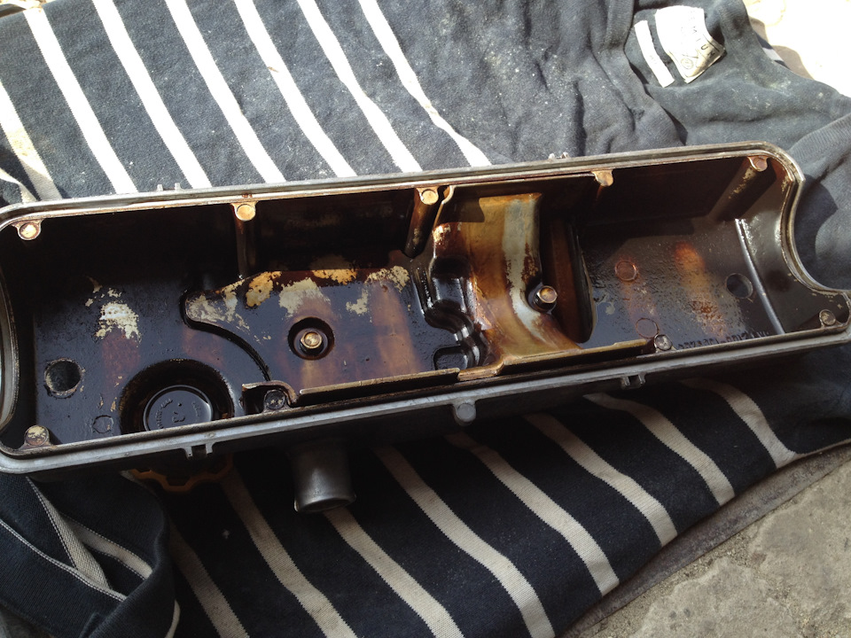 Замена прокладки крышки клапанов и очистка от нагара. — Lada 21124, 1,6 ...