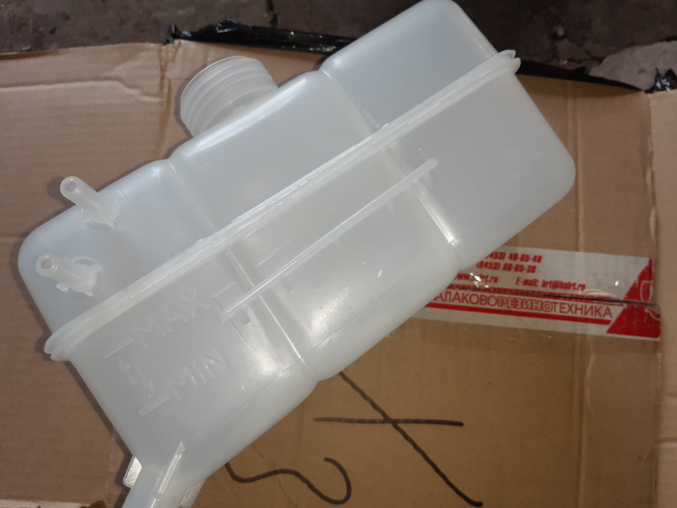 Бачок Приора и тросик сцепления ДААЗ — Lada 21124, 1,6 л, 2005 года ...