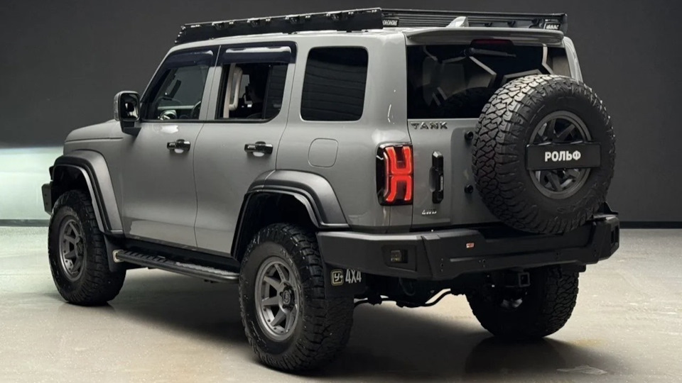 Tank 300 Серый Медведь