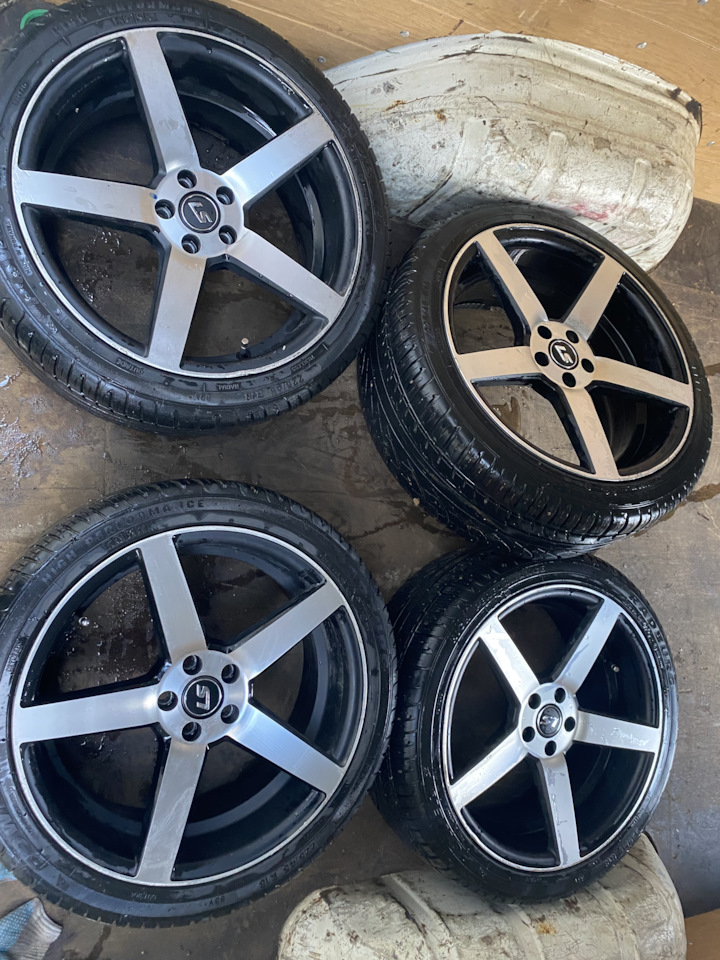 Шины летние 225/45 R18, литые диски Ls 8Jx18 ET40 5x100 на Toyota ...