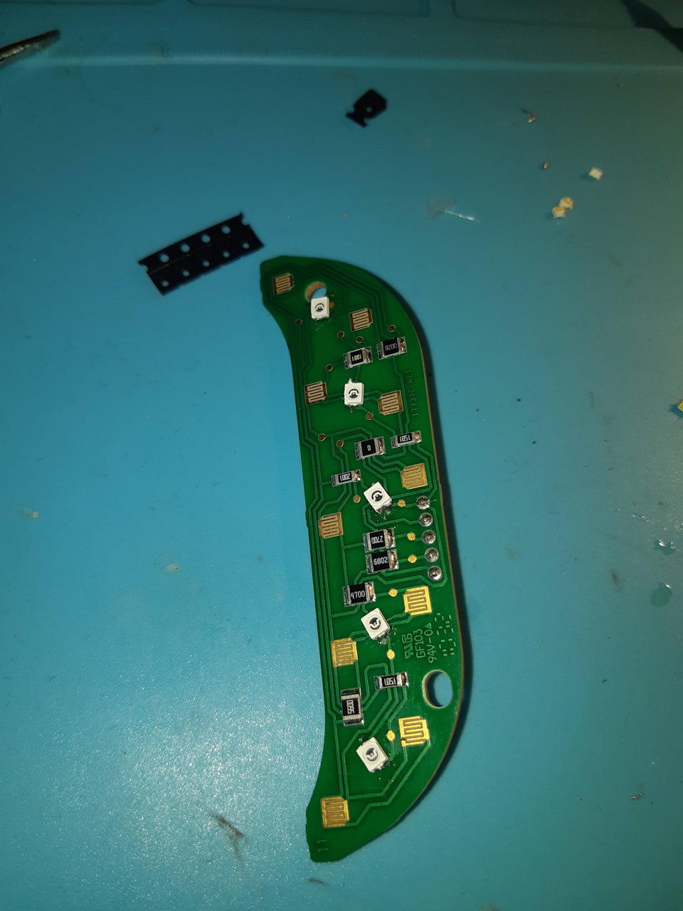 Замена светодиодов в руле. — Mitsubishi Pajero (4G), 3 л, 2011 года ...