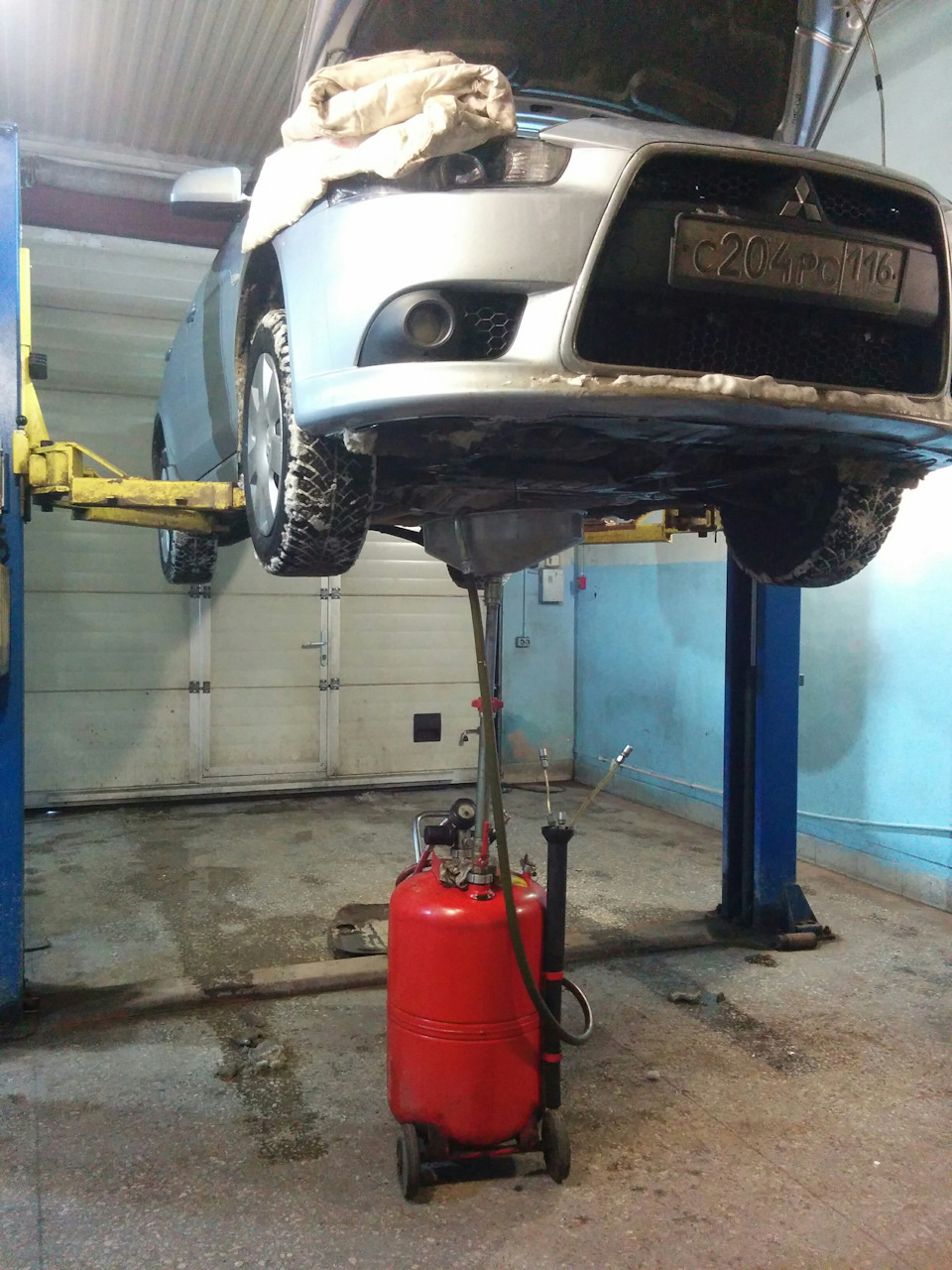 Промежуточная замена масла Татнефть люкс 5w30 136000т.км — Mitsubishi ...