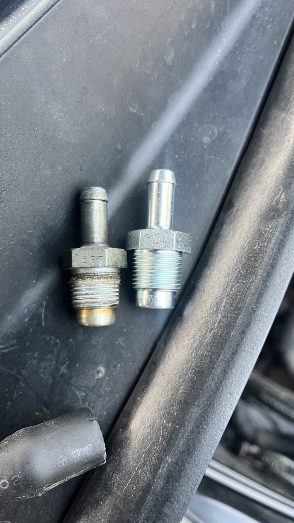 Замена клапана PCV — Subaru Outback (BP), 2,5 л, 2007 года | своими ...