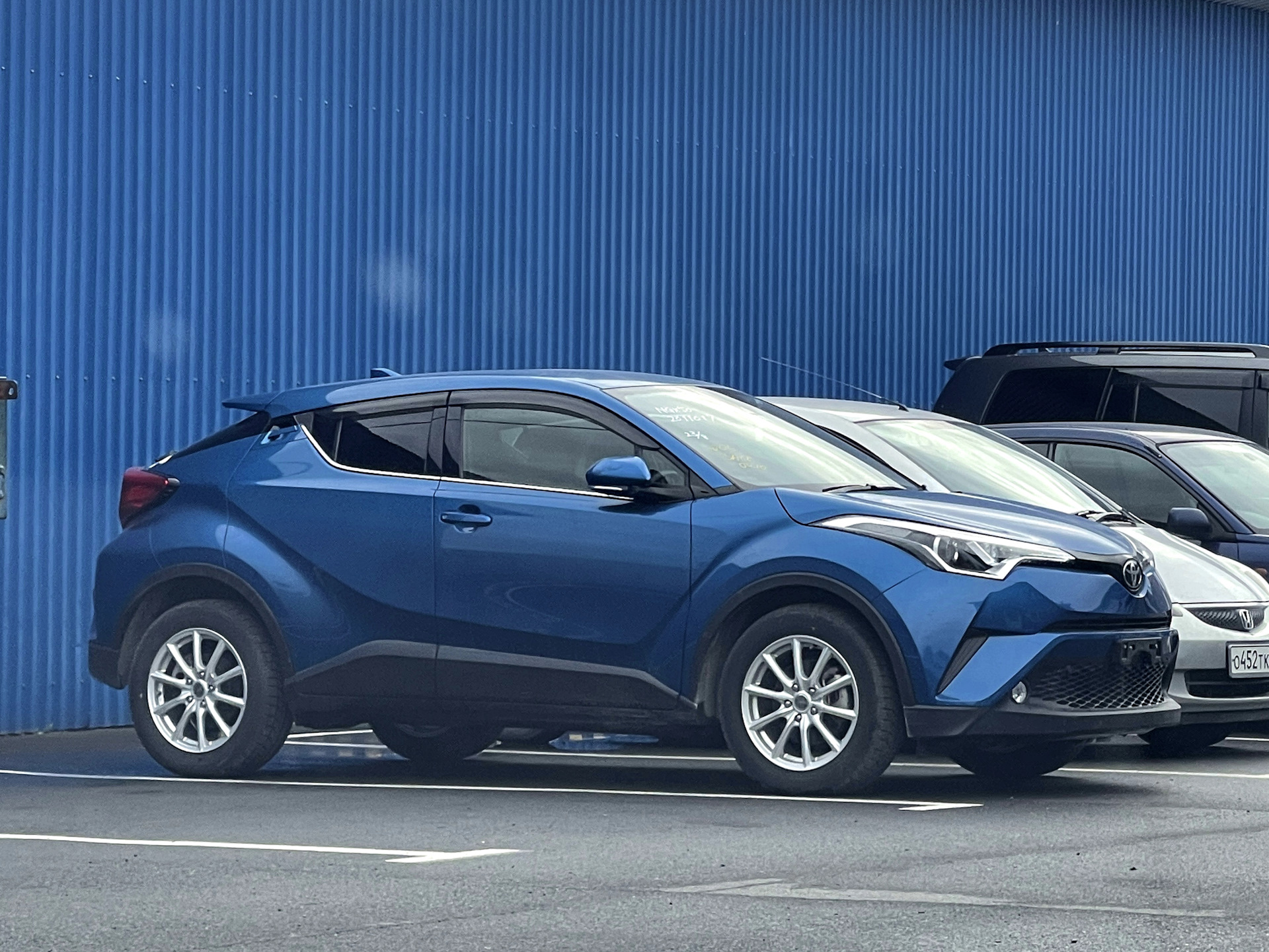 2. 2 cvt. 2. Тойота с hr 2019. Toyota chr 2020.