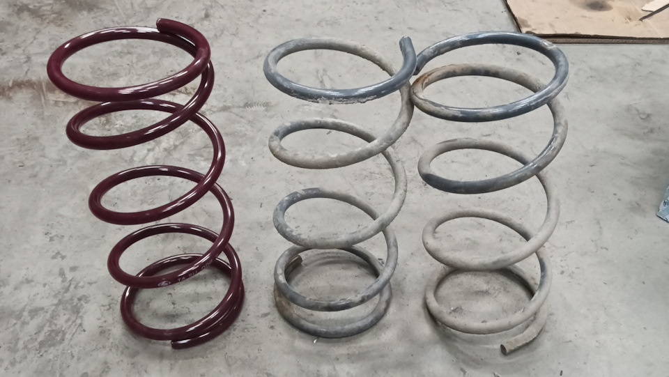 Продольные рычаги, задние пружины — Subaru Forester (SF), 2,5 л, 1998 ...