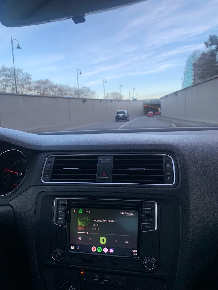 #1 Снятие защиты компонентов и установка Composition Media — Volkswagen ...